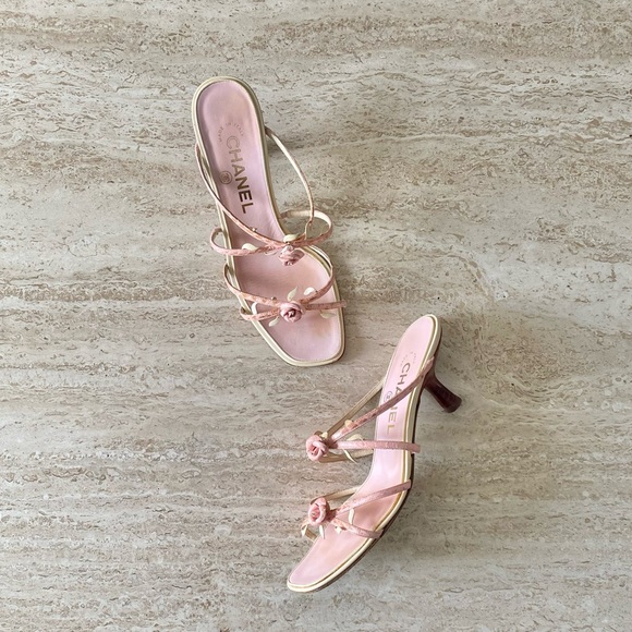 Vintage Chanel Rosebud Sandal Kitten Heels - Picture 3 of 13